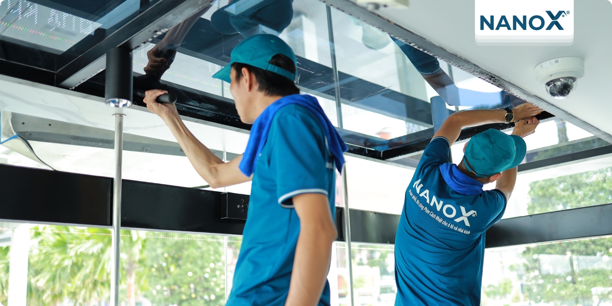 Ga tàu thủy Bạch Đằng 11 Dán phim cách nhiệt văn phòng ga tàu thuỷ Bạch Đằng