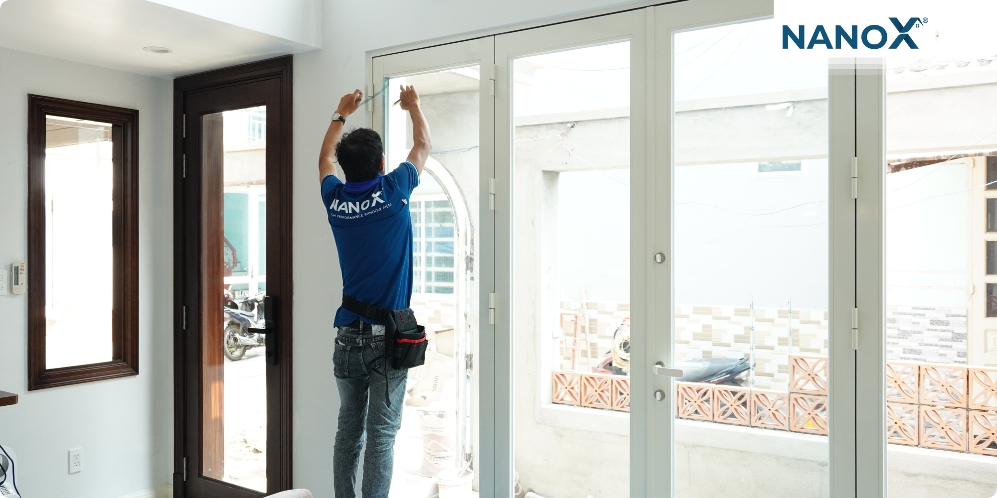 Dán phim cách nhiệt nhà phố phường Bình Hưng Hoà