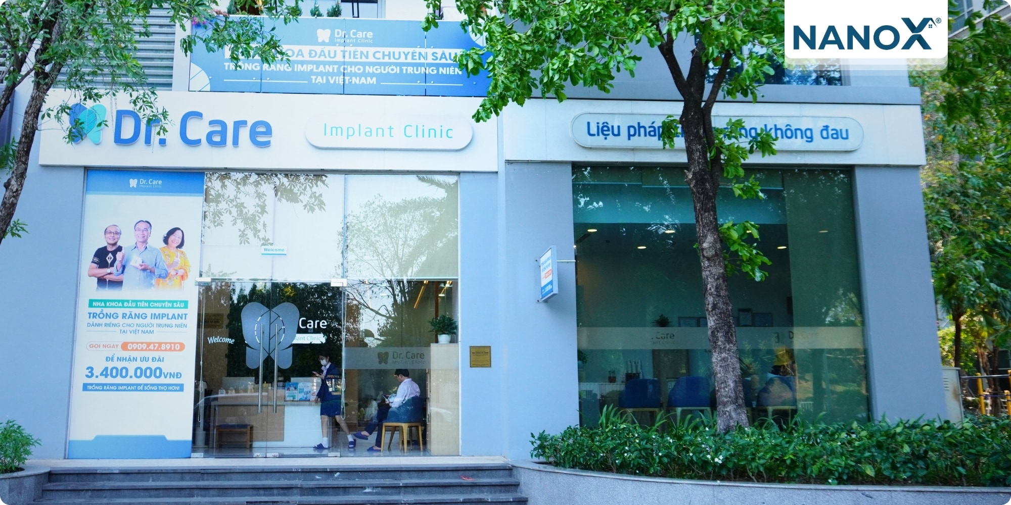 Dán phim cách nhiệt phòng khám nha khoa Dr. Care
