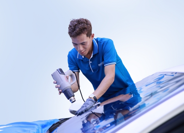 Dán phim cách nhiệt ô tô