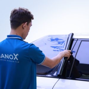 Dán phim cách nhiệt ô tô
