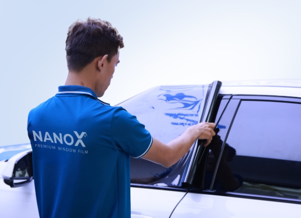 Dán phim cách nhiệt ô tô