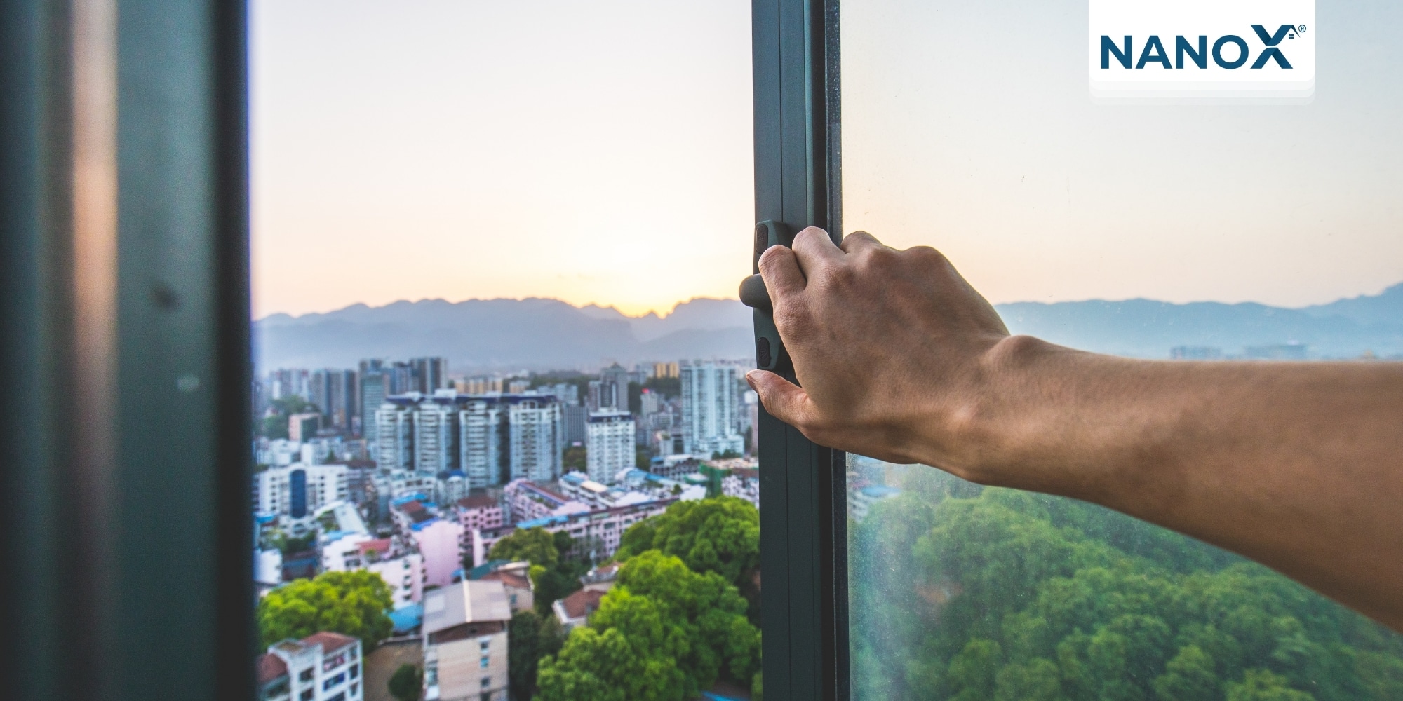 Lưu ý lắp thêm cửa sổ cho nhà kính thêm thoáng mát