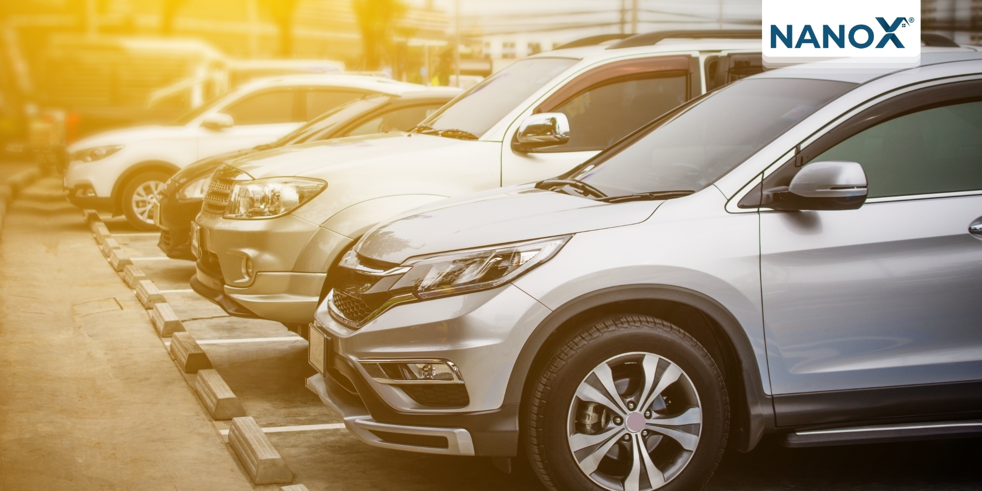 Amoniac là một chất tẩy rửa mạnh có thể làm mềm và bóc bỏ lớp phim cách nhiệt nhanh chóng