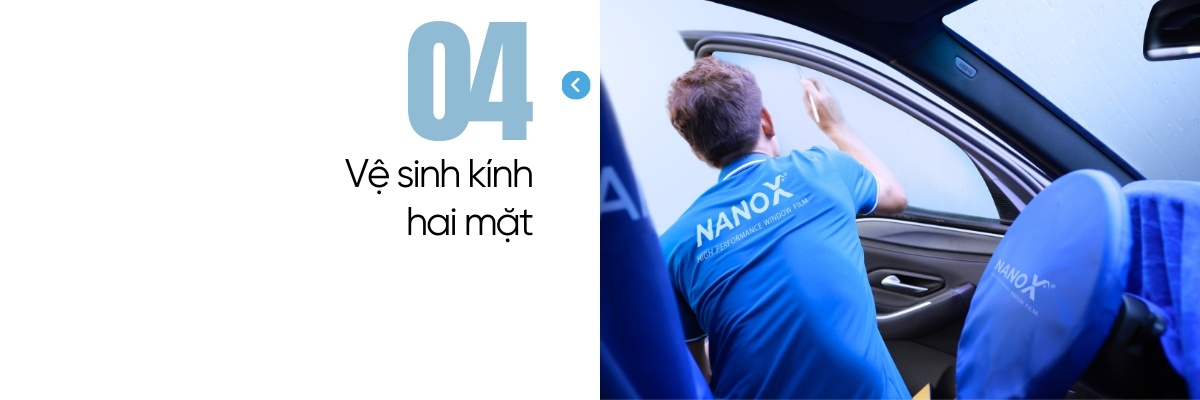 Bước 4 Vệ sinh kỹ lưỡng 2 mặt của cửa kính xe