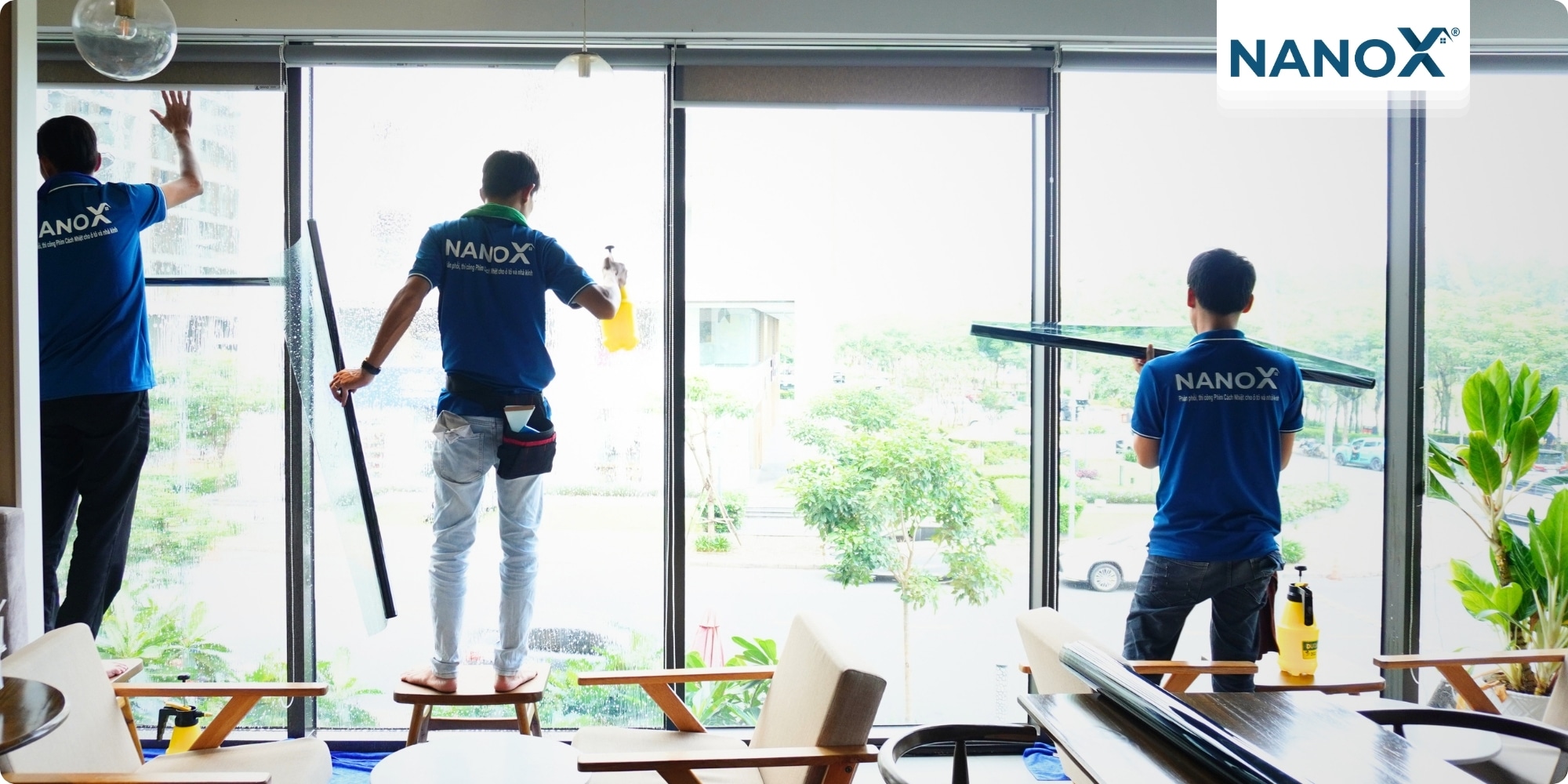 Hochi Cafe 6 Dán phim cách nhiệt quán cà phê Hochi