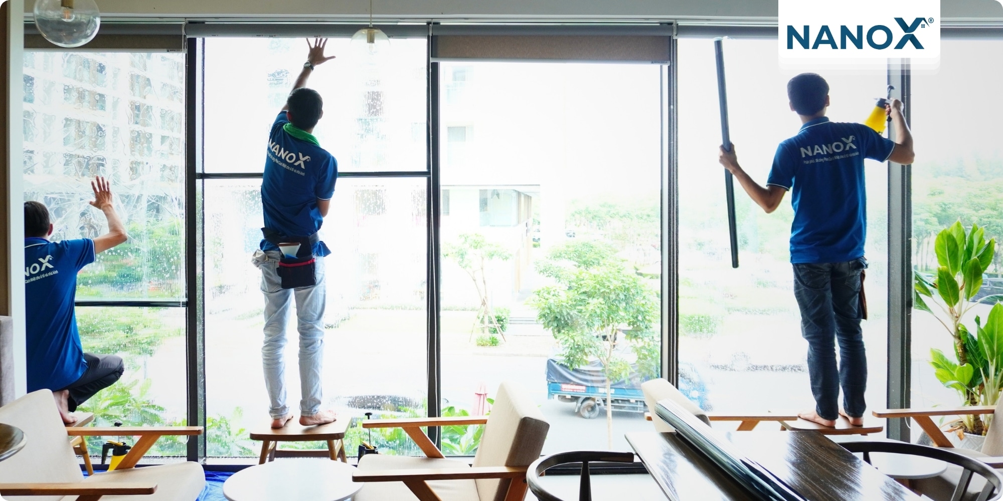 Hochi Cafe 7 Dán phim cách nhiệt quán cà phê Hochi