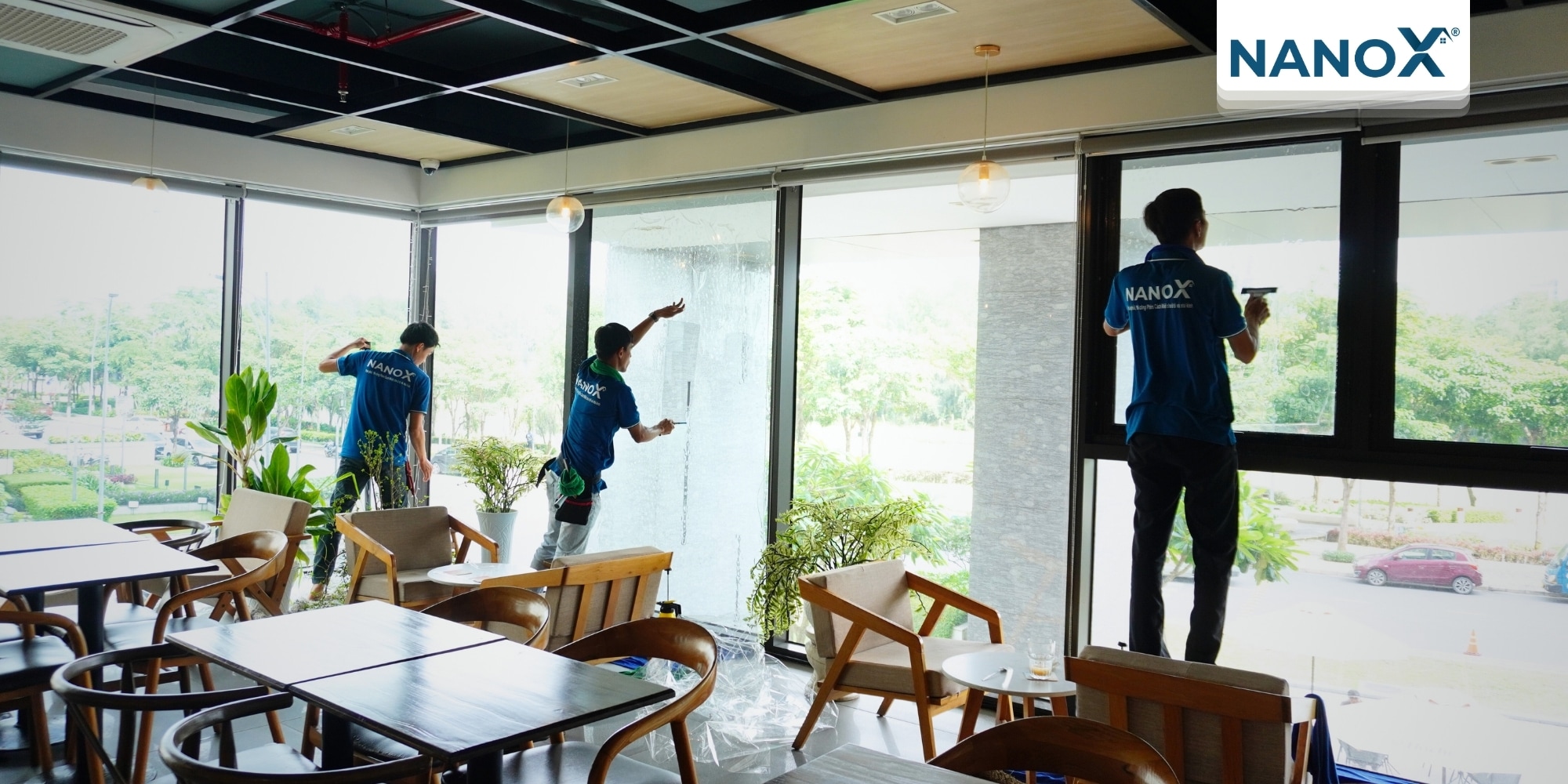 Anh Nhã - Dán phim cà phê Hochi 3 trai nghiem khach hang dan phim cach nhiet quan ca phe hochi 2