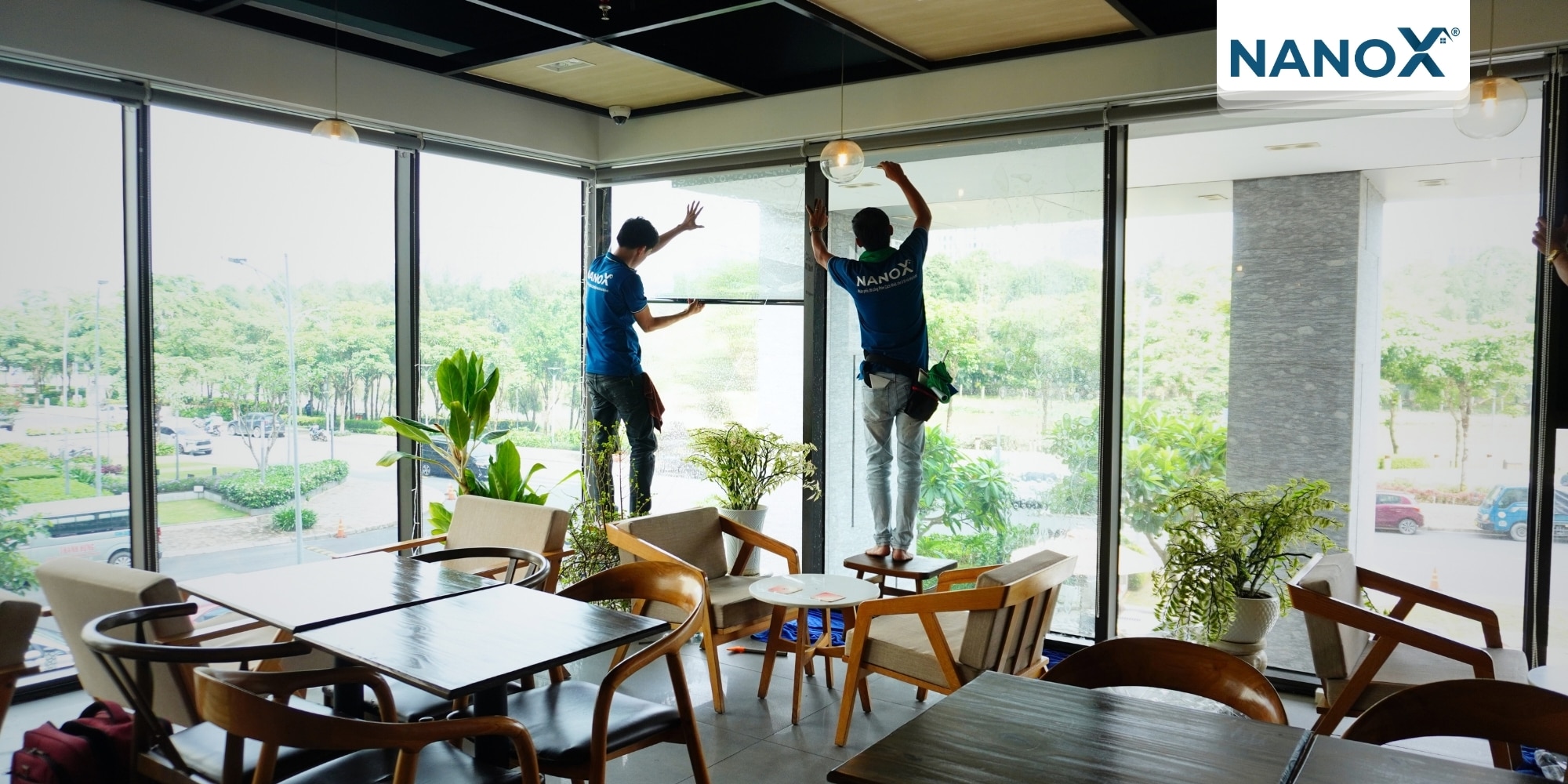 Anh Nhã - Dán phim cà phê Hochi 4 trai nghiem khach hang dan phim cach nhiet quan ca phe hochi 3