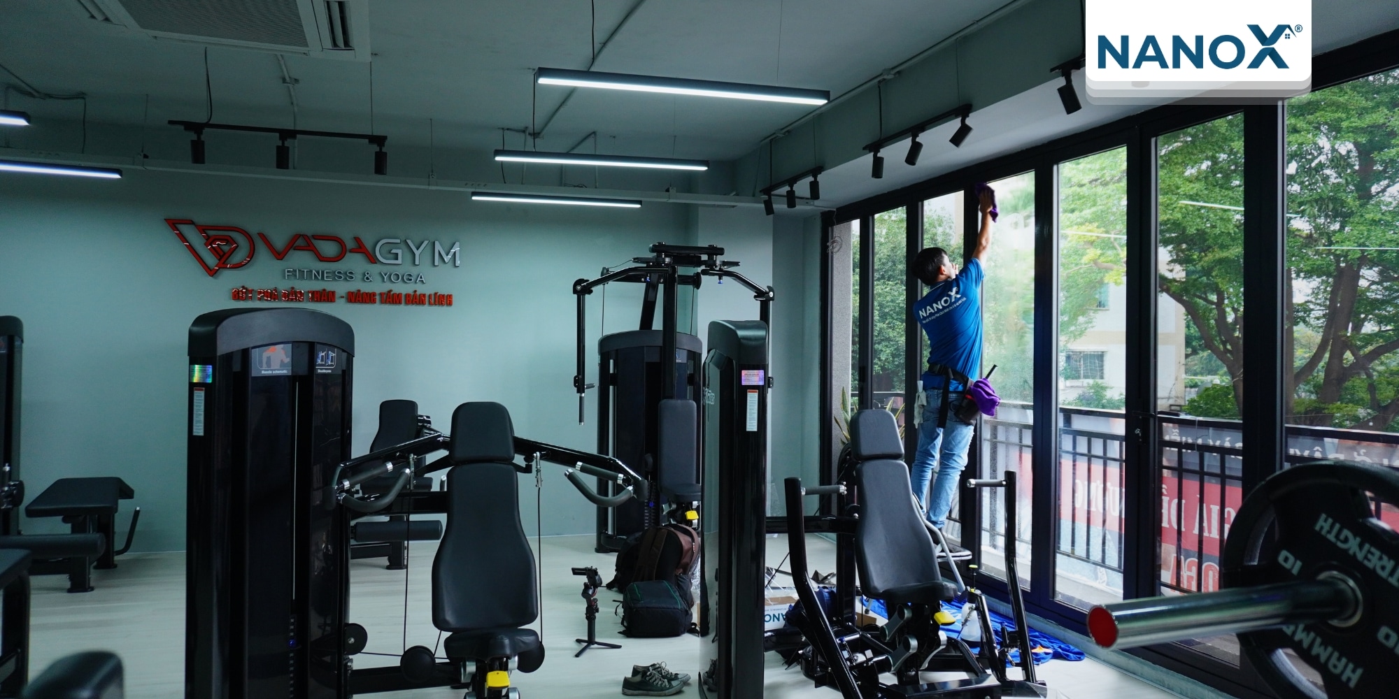 Dan phim cach nhiet phong gym VADAGYM 4 1