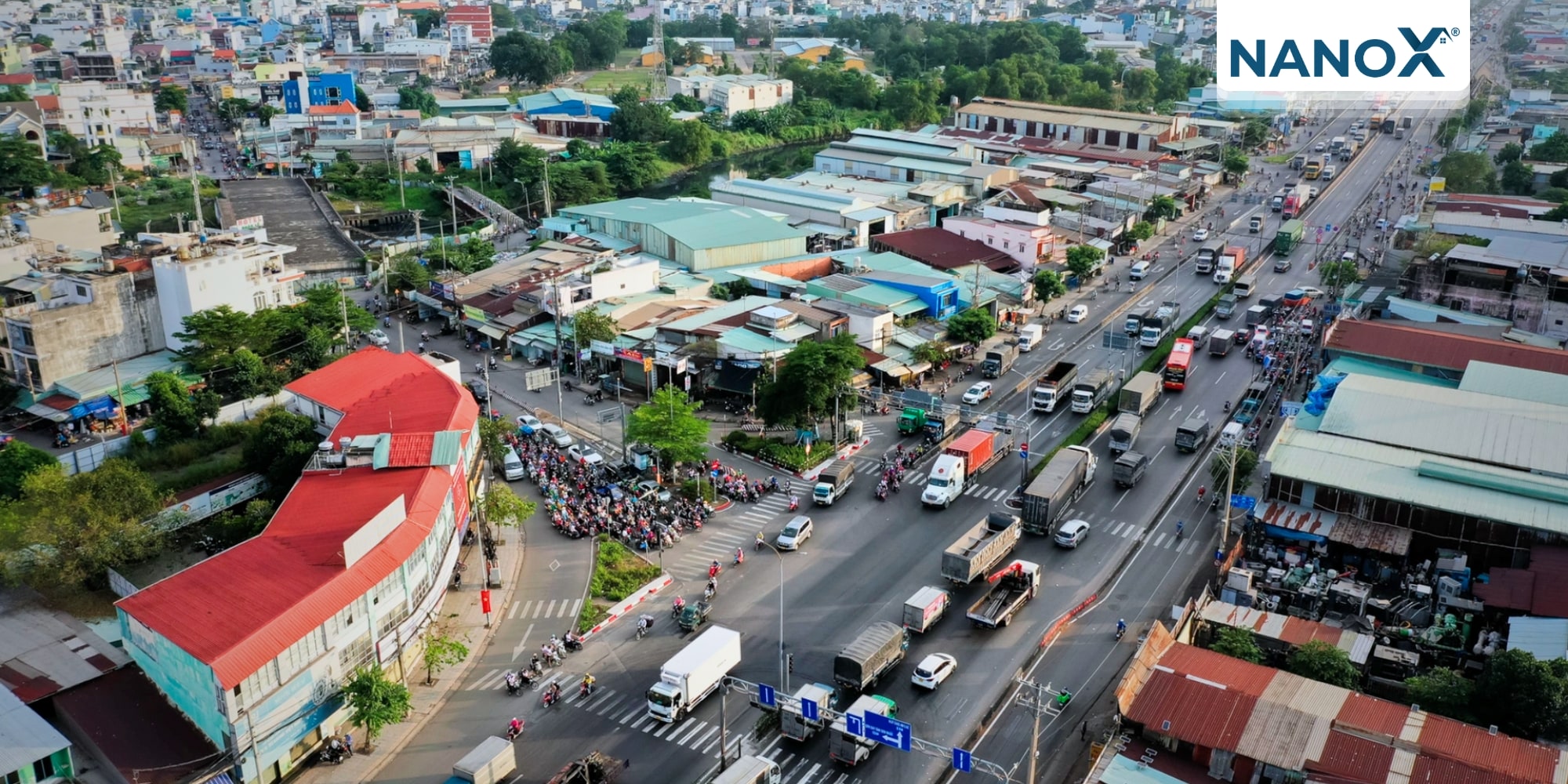 Dan phim cach nhiet nha pho tan phu 1