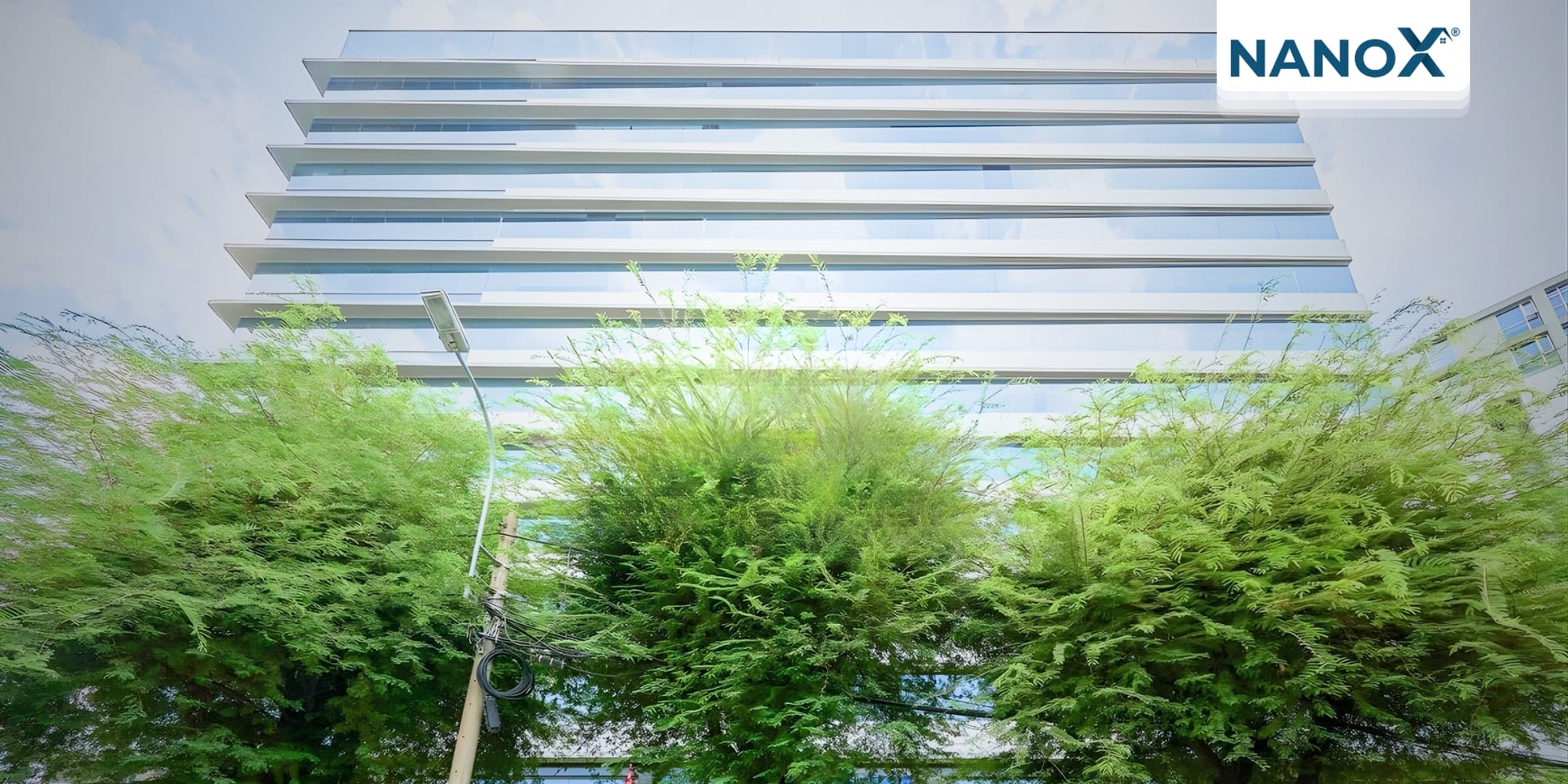 Dan phim cach nhiet van phong blue sky tower 1