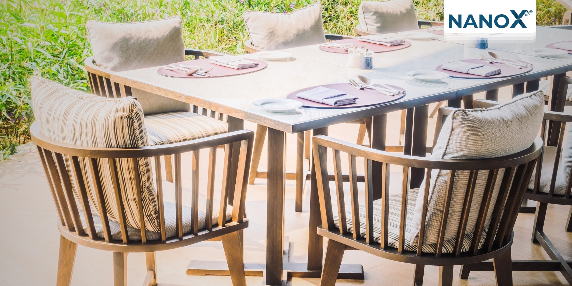 Cách chăm sóc nội thất nhà sau khi dán PPF đúng chuẩn từ chuyên gia 4 Ngay sau khi dán phim PPF không nên để vật dụng nội thất tiếp xúc trực tiếp, lâu dài dưới ánh nắng