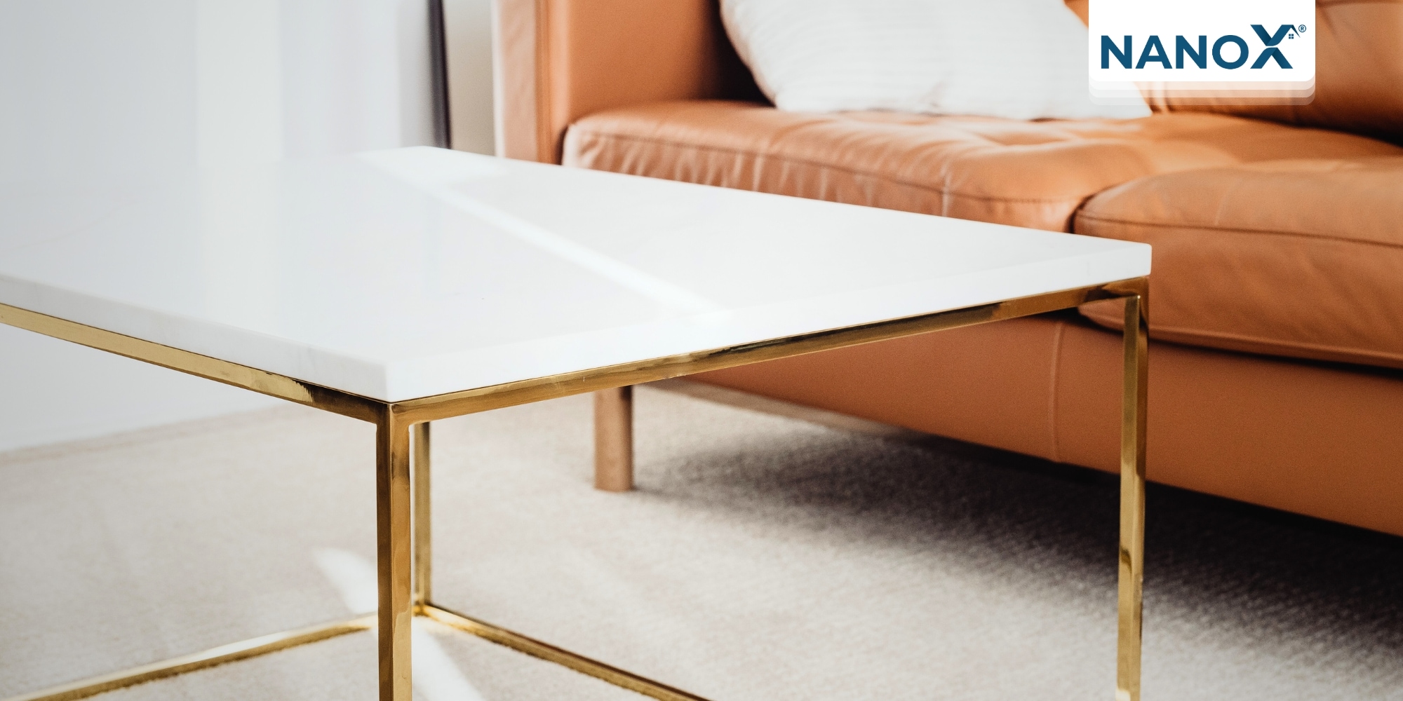 Người dùng có thể quan sát các góc cạnh bàn, mép tủ hoặc các vị trí phúc tạp