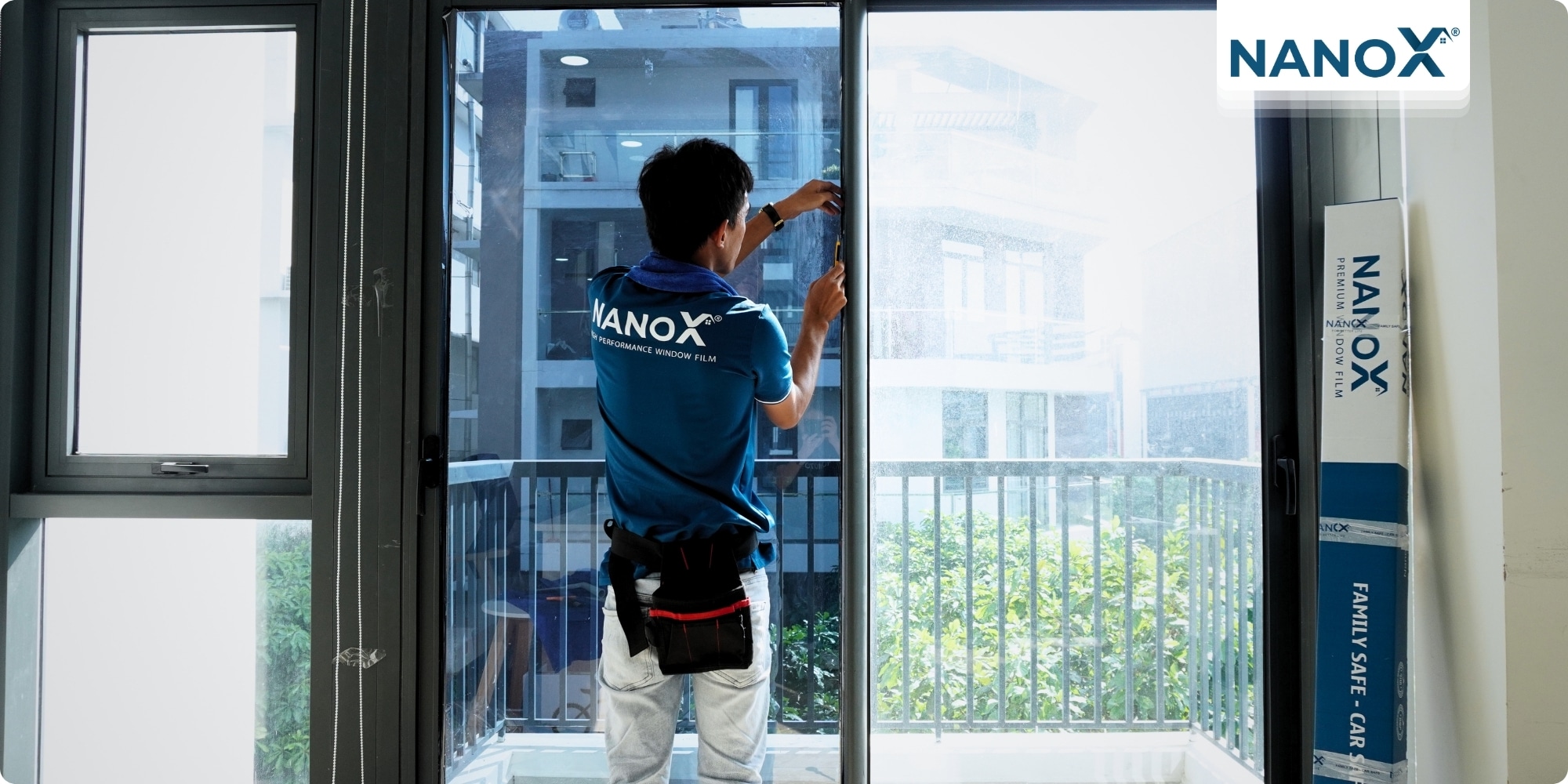 Văn phòng công ty Thế Giới Điện Giải 4 Dán phim cách nhiệt văn phòng công ty Thế Giới Điện Giải