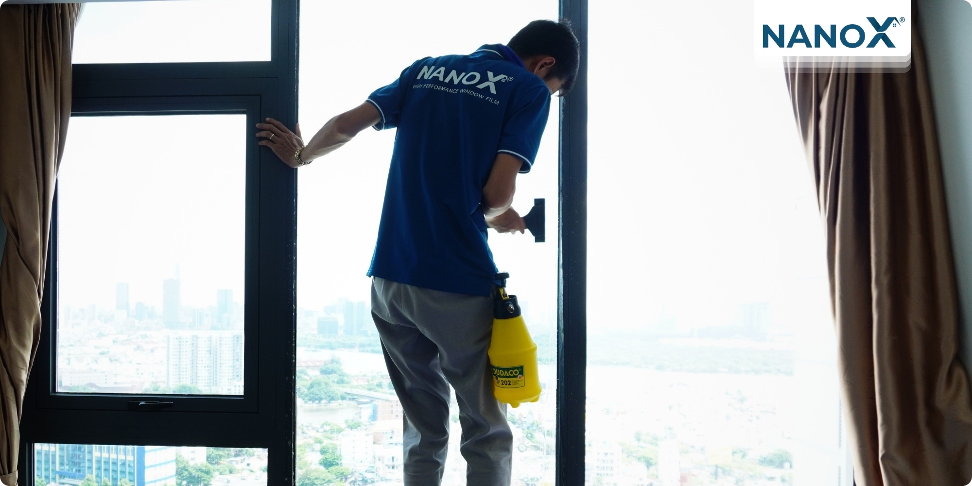 Căn hộ Eco Green 9 Dán phim cách nhiệt căn hộ Eco Green