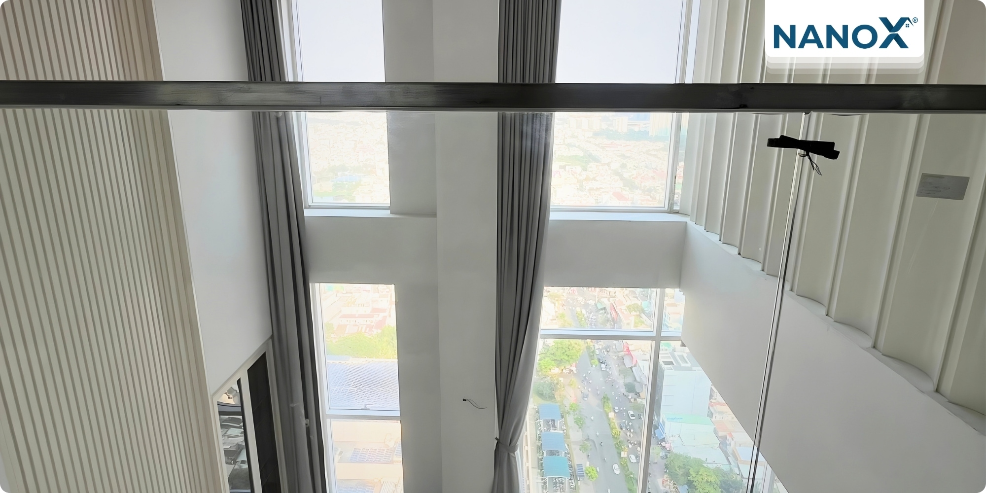 Căn hộ Sunrise City View 2 Dán phim cách nhiệt căn hộ Sunrise City View