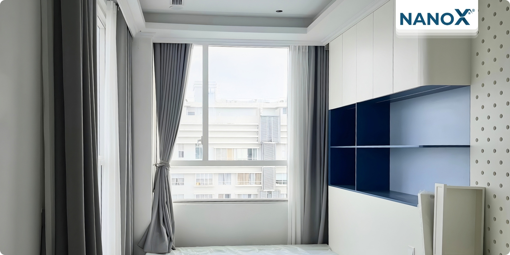 Căn hộ Sunrise City View 3 Dán phim cách nhiệt căn hộ Sunrise City View