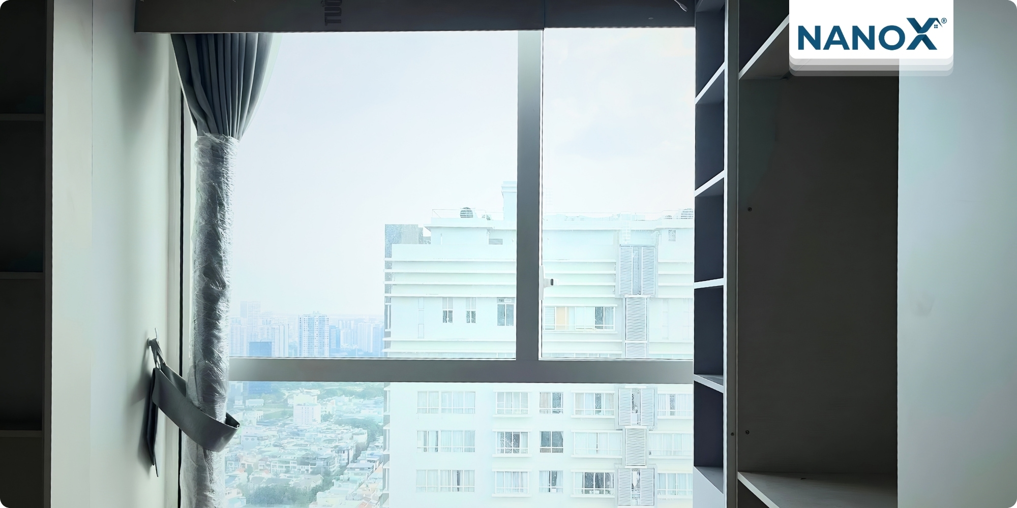 Căn hộ Sunrise City View 9 Dán phim cách nhiệt căn hộ Sunrise City View