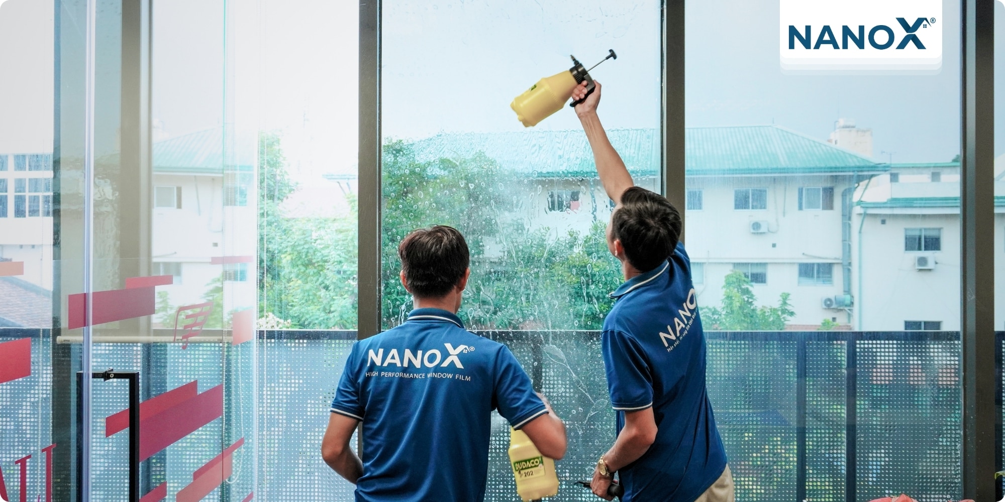Dán phim cách nhiệt văn phòng công ty bảo hiểm Generali